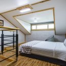 바다 위 언덕 이미지