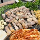 옛날솥뚜껑삼겹 이미지