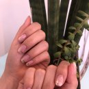 아름다운 오늘 맑은 네일