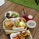 그리미현수막 | [전주 한옥마을] 감성 가득, 맛있는 심야극장에서 야외 영화 즐겨요💖