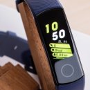 테스트에서 밴드 5를 명예 : Xiaomi Mi Band 4의 가치있는 경쟁자입니까? 이미지