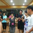 숲속의 하얀집 이미지