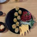 얌샘김밥 광주첨단점 | 광주 첨단 분위기 좋은 신상느좋 술집 육회감퇴김밥 “ 잔주 ” 후기