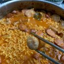 롱쓰부대찌개 이미지