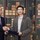 미술 애호가이자 컬렉터 BTS RM, 국립중앙박물관에 1억원 기부...소장품 구입에 써달라 이미지