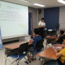 로봇이 움직이는 도서관 이미지