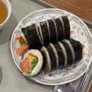 올바른김밥 - 용산구 우사단로4길 22-22 | 홍대 연남 키토김밥 유명한 올바른김밥 연어체다치즈 매장 후기