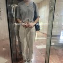 [회색 칠부티셔츠+<b>안나</b><b>디바</b> 아이보리팬츠] 오늘의 데일리룩