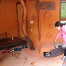 흙집:산과산사이 | 여름휴가 문경 산과 산 사이 펜션 참나무와 황토로 지은 집