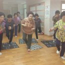 근육튼튼 실버체조 이미지