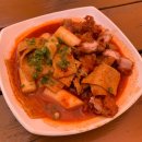 사랑이네문방구 | 통영여행 필수 서피랑 떡복기집 옛날 문방구 떡볶이