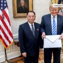 Why North Korea's 'special delivery' letter was so warmly received in the Oval Office 이미지