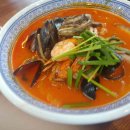 도서관에 온(on) 유튜버 이미지