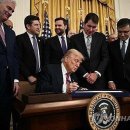 트럼프 &#34;일본과 무역협상 타결…對日 상호관세 25%→15%&#34;(종합) 이미지