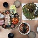 이색보쌈 | 광교카페거리 맛집 이색데이트 보쌈 밥집 제주살이 광교직영점 | 돌담 옆의 한상 존맛탱!