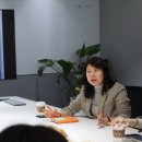 라운드테이블 이미지