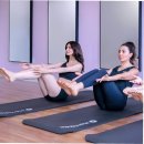 웃음요가-2 | 던밀스, 이효리 요가원에서 '요가 천재'로 거듭나다! 유연함과 웃음 가득한 요가 수강 후기