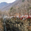 재인폭포공원 주차장 | [연천 여행] 10년의 기록, 겨울에 다시 만난 재인폭포의 변화와 솔직 후기