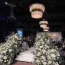 GS 스크린 | 역삼GS타워 아모리스 어두운 웨딩홀 | 동시예식 하객 후기