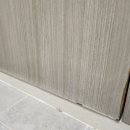 원신흥동 어울림하트12단지 버스정류장 | 대전 유성구 원신흥동 어울림하트 아파트 화장실문·욕실문 ABS 도어 교체 시공 후기