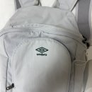 엄브로에 이렇게 귀여운 백팩이 있어 ? 갓성비 엄브로 바운더리패커블백팩 화이트그레이 찐 후기