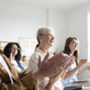 웃음치료의 힘 이미지