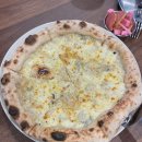 텀즈업피자 이미지