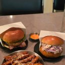 레이지키친 | 망원동 수제버거 맛집! 육즙가득한 패티 '레이지오프'