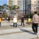 전신 걷기 운동 노르딕 워킹 이미지
