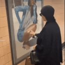 무슬림 여성의 그래피티 이미지