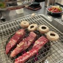 고기친구 | 제주시 갈비 맛집 영삼이네 우정소갈비 가성비 좋은 레트로 감성 고기집 친구 셋이서 방문한 후기