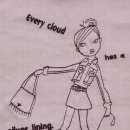 Every cloud has a silver lining. 쥐 구멍에도 볕들 날 있다 이미지