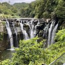 폭포화장실 | 대만 스펀폭포 가는 길 화장실 과일가게 후기