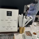 이마트24 R관악신세계점 | 그랜드조선부산 부대시설 : 수영장, 스타벅스, 이마트24, Aria 아리아 조식
