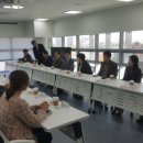 허그(HUG) 이미지