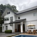 상주우체국 1층 화장실 | 치앙마이 가족여행 숙소 LKM 풀빌라 200% 추천 | 1층 소개 (거실+부엌+룸1+상주직원+스낵바)