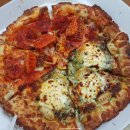 답십리피자맛집, 노모어피자 답십리점 반반피자 포장(옥수수새우+바질마스카포네뇨끼)