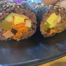 모퉁이흑미김밥 이미지
