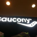 Saucony(써코니) : 미국 브랜드 신발. 제 아들이 오픈했습니다. 이미지