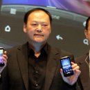 &#34;HTC 수익 23% 바쳐&#34;...MS 안드로이드 특허료 비상 이미지