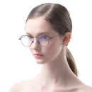 유아이 안경 이미지