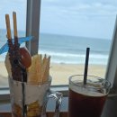바다새 | ​[동해 맛집] 한섬해수욕장 눈앞에 펼쳐지는 오션뷰, 프라페 맛집 ‘바다새’ 카페 솔직 후기
