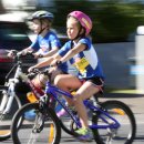 어린이들 보행자 도로에서 자전거 타기 합법화 고려 중 이미지