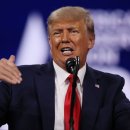 Self-Proclaimed Billionaire Trump Now Begging Small-Dollar Donors For Money 이미지