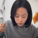 한지민, 칼단발 싹둑 변신 근황..폭풍먹방 중에도 사랑스럽네 이미지