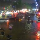 강남역 8번출구 앞 이미지