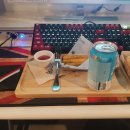 PC & coffee 이미지