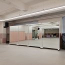 동구종합사회복지관 | 대구 동구 종합사회복지관 이동식 대형 단면 전신거울 파티션 설치