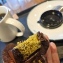 세븐스타PC카페 김해구산점 | [부산] 스타벅스 두바이 쫀득롤 솔직 후기(맛있어요!)