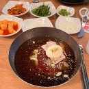 세븐일레븐 수원송죽중앙점 | 수원 KT 위즈 파크 근처 맛집 송죽부산밀면국밥에서 국밥이랑 밀면